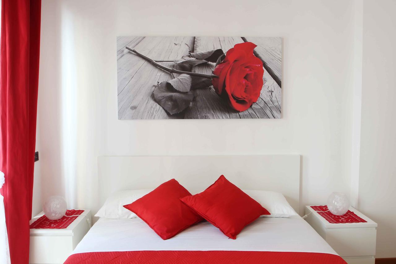 Apartment De Rossi Bari Exterior photo