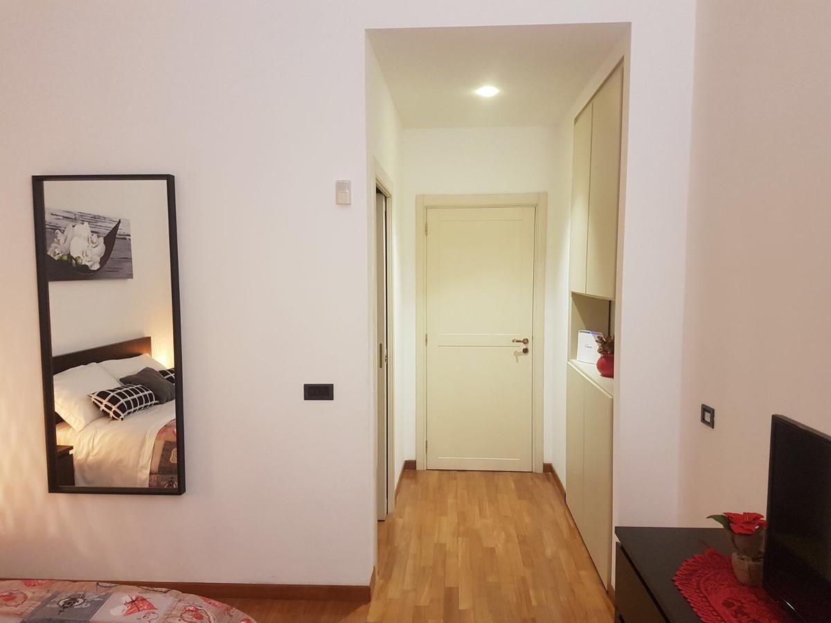 Apartment De Rossi Bari Exterior photo